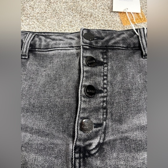 NWT Risen THOMAS Shorts DARK GREY High Rise Distressed Dark Grey 2X - Picture 7 of 13